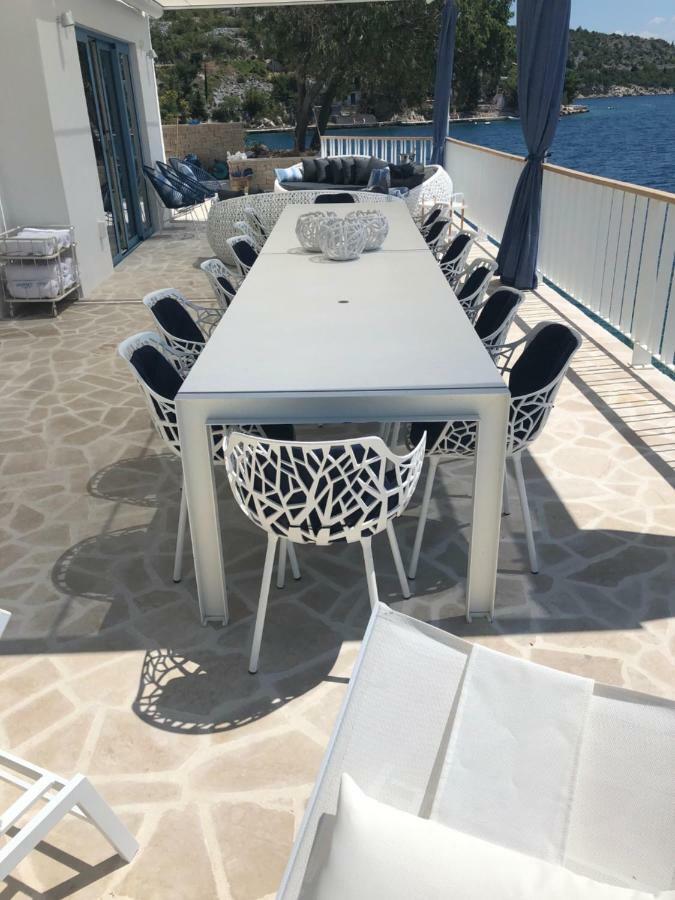Villa Beline Direct Aan Zee, Verwarmd Zwembad En Sauna Tribanj-Kruscica Εξωτερικό φωτογραφία
