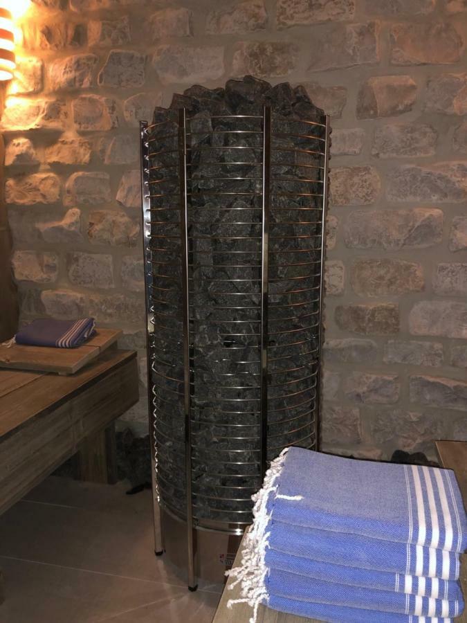 Villa Beline Direct Aan Zee, Verwarmd Zwembad En Sauna Tribanj-Kruscica Εξωτερικό φωτογραφία